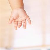 Развитие ребенка 1 месяц: что умеет ребенок?