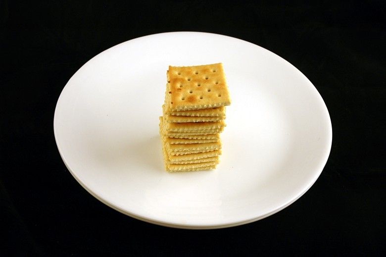 калории, мало, шоколад, овощи, чипсы