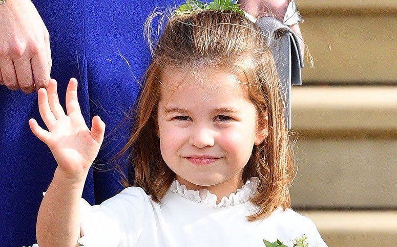 Здравствуй, школа: принцесса Шарлотта стала первоклассницей