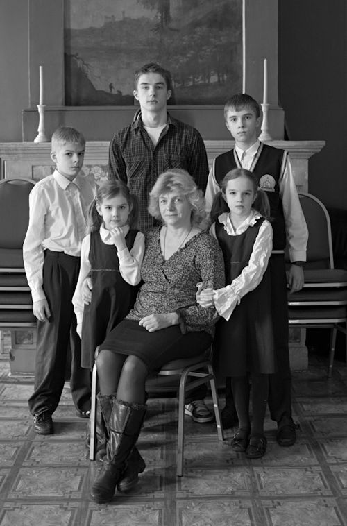 успешная многодетная мама