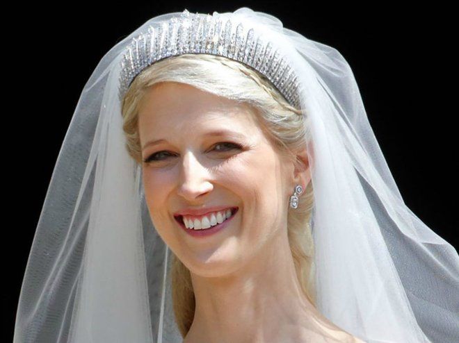 Букингемский дворец представил официальные портреты со свадьбы леди Габриэллы Виндзор