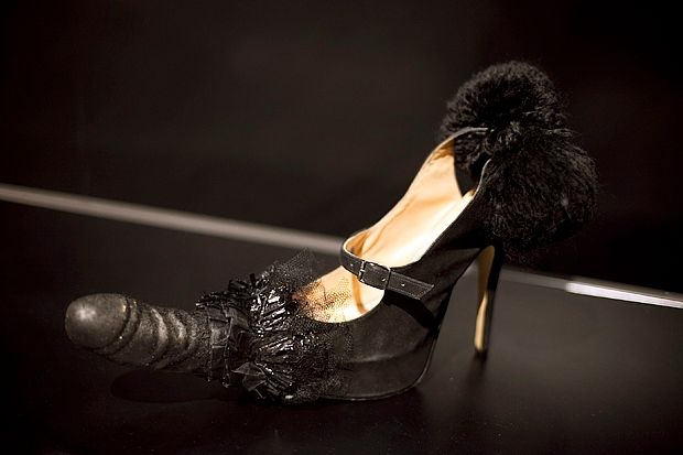 Vivienne Westwood. Выставка работ ы Cvetnoy Central MArket