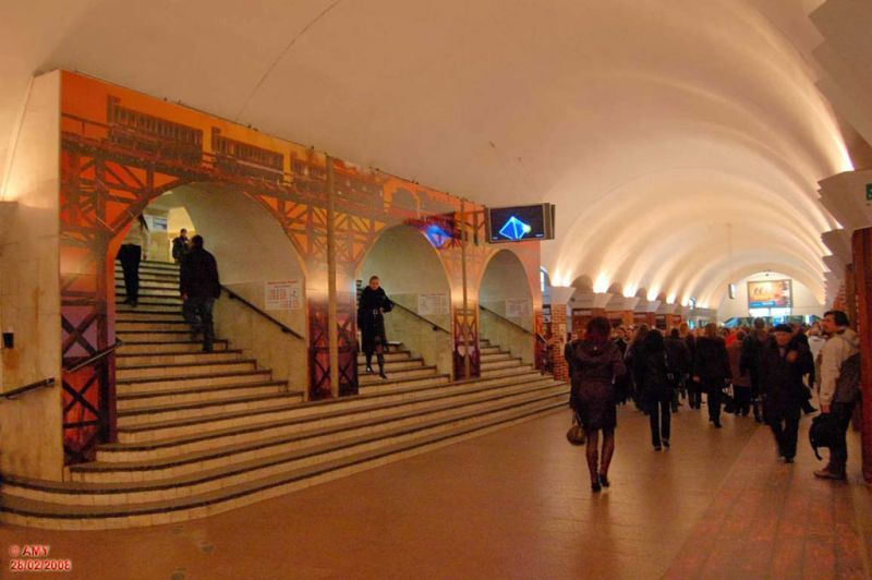 Рекламная вакханалия в киевском метрополитене (22 фото) Рекламная вакханалия в киевском метрополитене (22 фото)