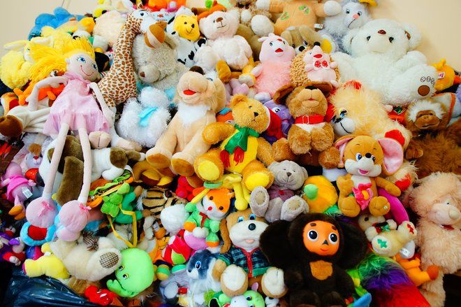 Монолог мамы: «Я нашла способ избавления от игрушек без детских слез и с пользой для бюджета»