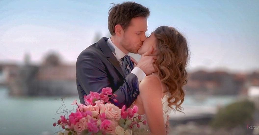 Сказка продолжается: актер Евгений Пронин показал фото со свадьбы в Тоскане