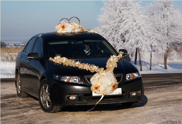 Свадебные украшения на авто