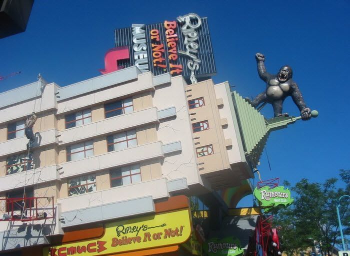 Музей Ripley&#39;s Believe It or Not! в районе Ниагарского водопада в Канаде