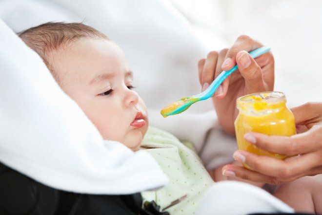 Будьте осторожнее: ВОЗ предупредила об избыточном содержании сахара в детском питании