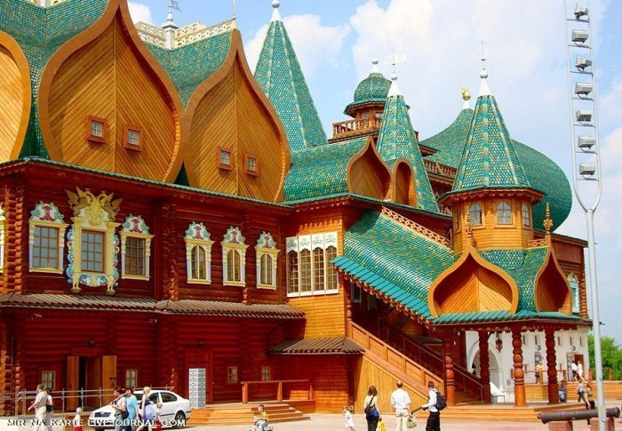 Экскурсия в царскую резиденцию - Коломенский дворец Экскурсия в царскую резиденцию - Коломенский дворец