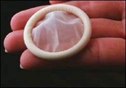 Самым популярным методом контрацепции является презерватив