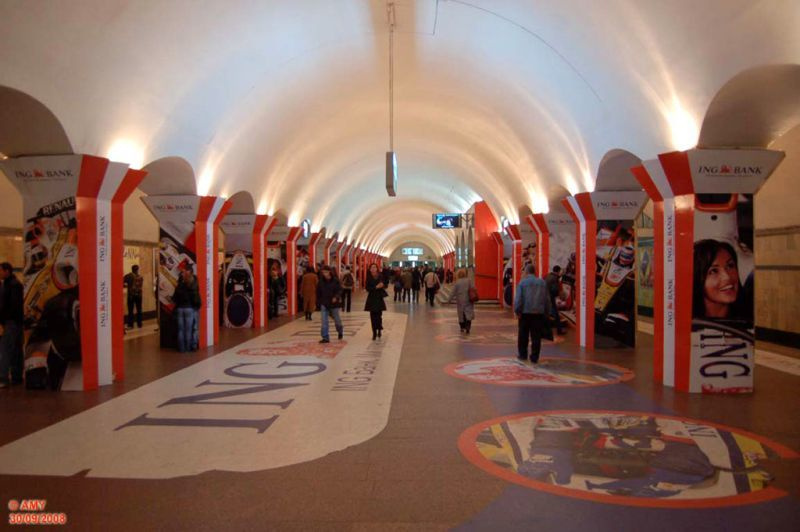 Рекламная вакханалия в киевском метрополитене (22 фото) Рекламная вакханалия в киевском метрополитене (22 фото)
