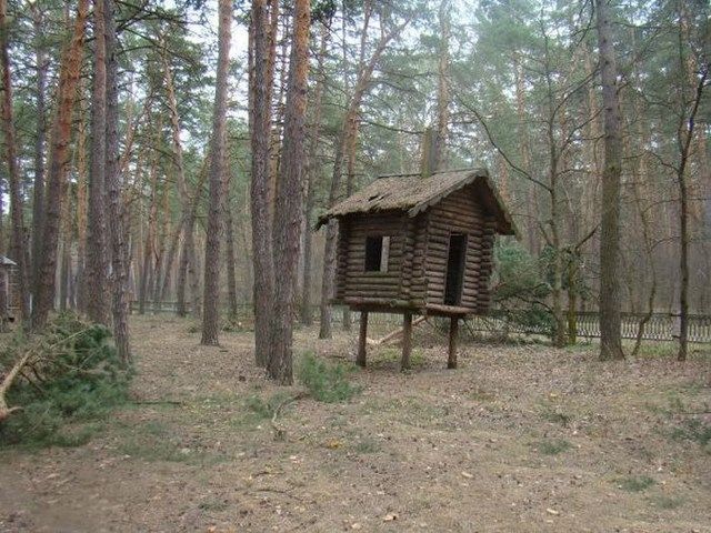 Все, что осталось от былого величия пионерских лагерей